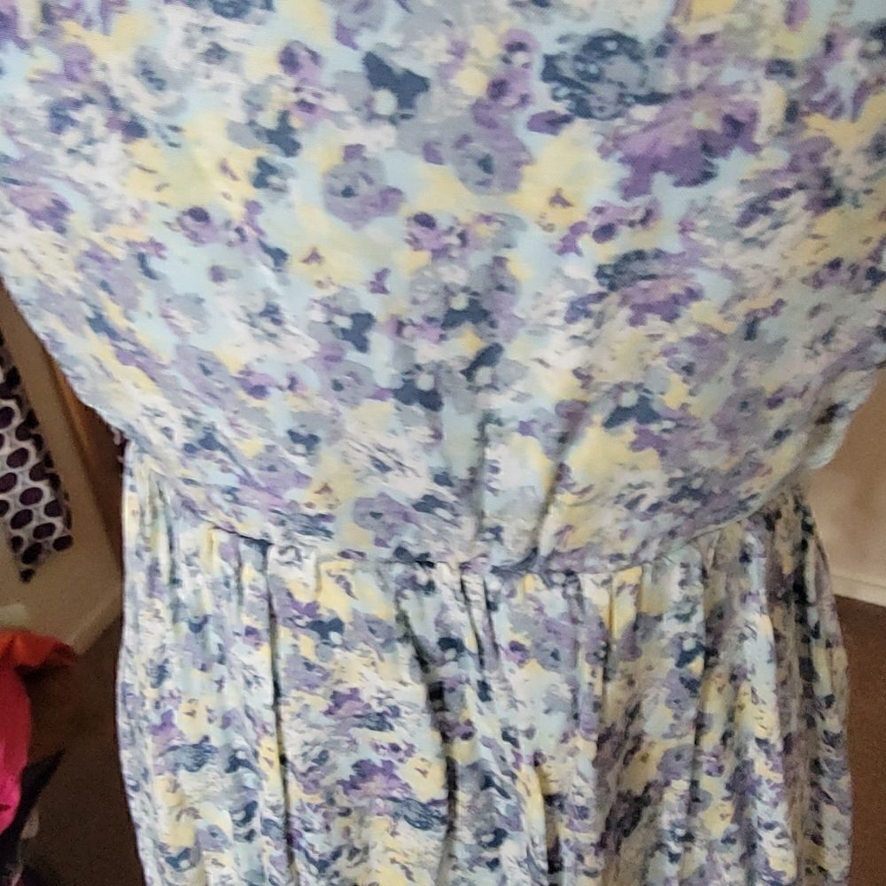 Disney Cinderella Mini Dress with Keyhole Back. Size M. - Picture 5 of 9